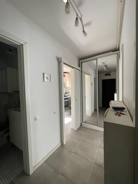 Titan, Nicolae Grigorescu, 10 minute metrou,