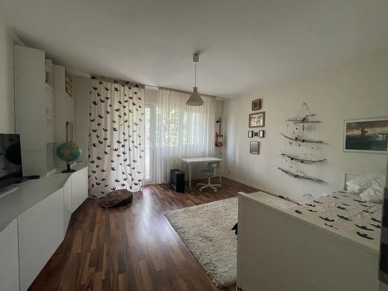 Titan, Nicolae Grigorescu, 10 minute metrou,