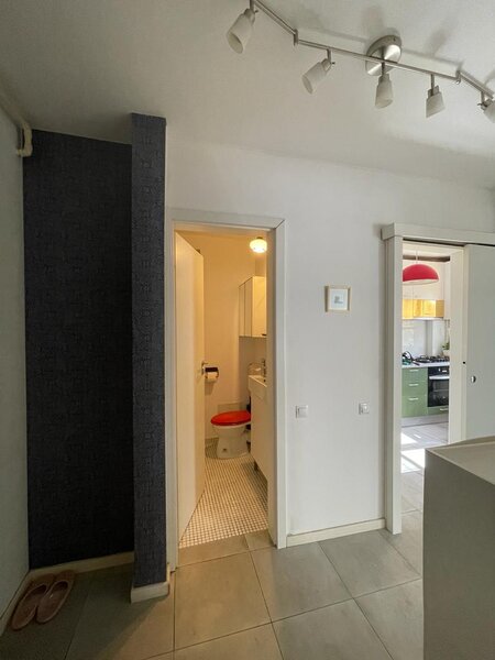 Titan, Nicolae Grigorescu, 10 minute metrou,